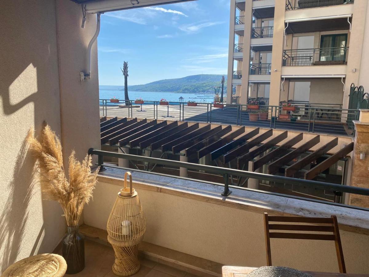 Marina Balchik Apartment Esterno foto